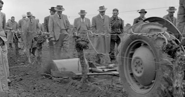 1957_F_Uchtman_Gaulke_Rotary_Weeder